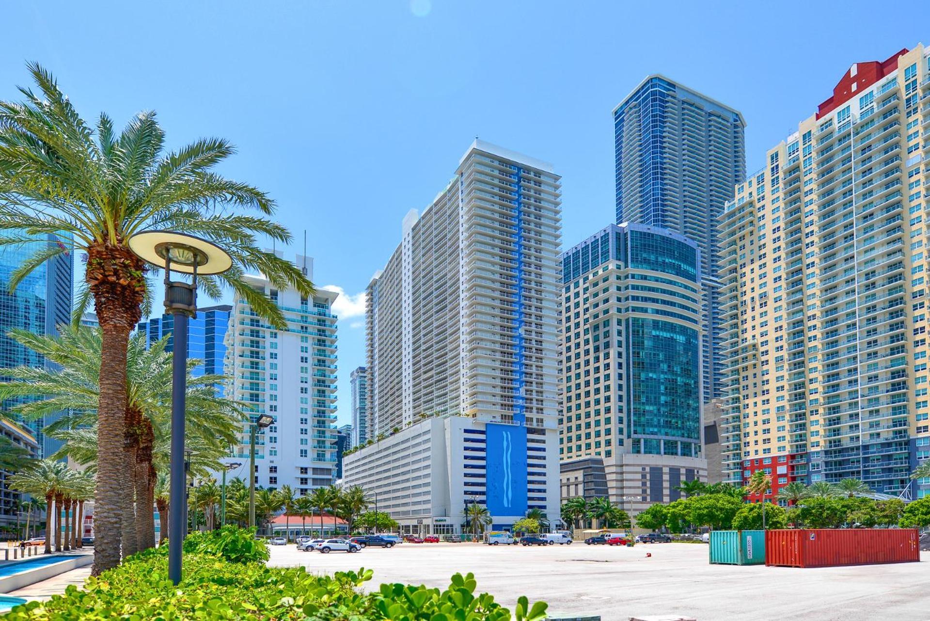 Luxury 2 Bedroom Apartment At Brickell With Pool Miami Exterior photo